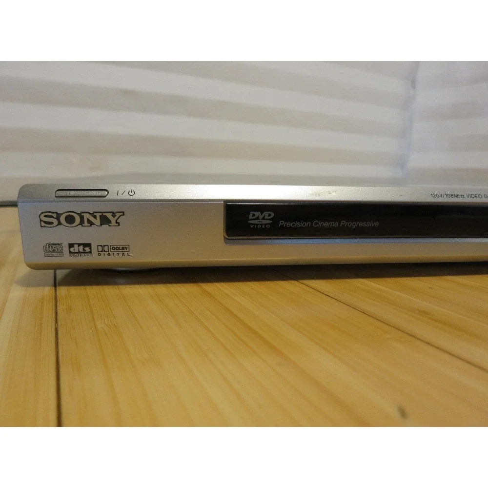 Sony DVP-NS50P DVD - CD Player With OEM Remote - Manual & RCA Cables‎